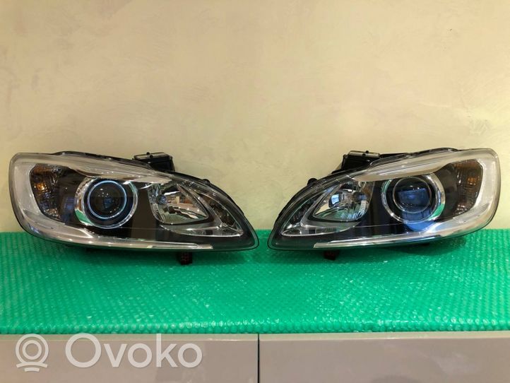 Volvo S60 Headlights/headlamps set 31420261