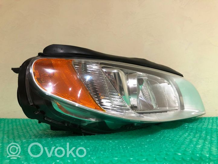 Volvo XC70 Lot de 2 lampes frontales / phare 31383540
