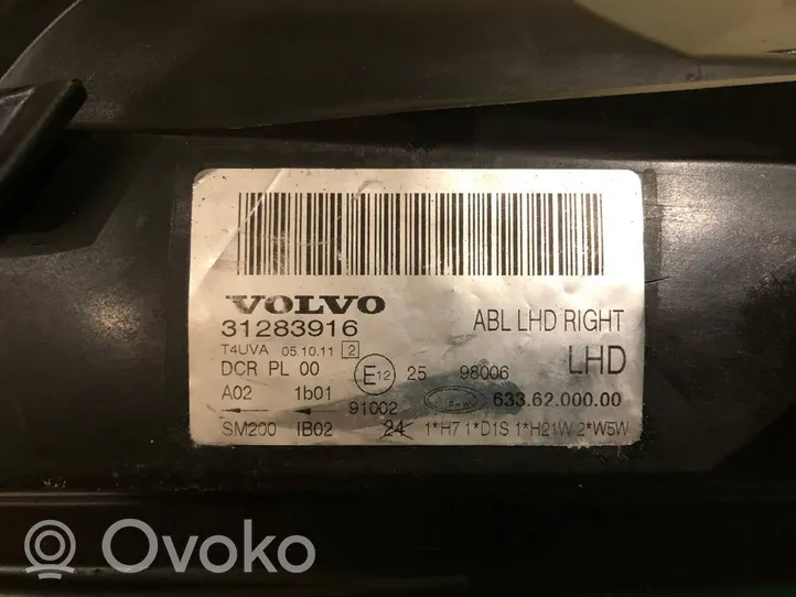 Volvo V70 Set di fari/fanali 31283916