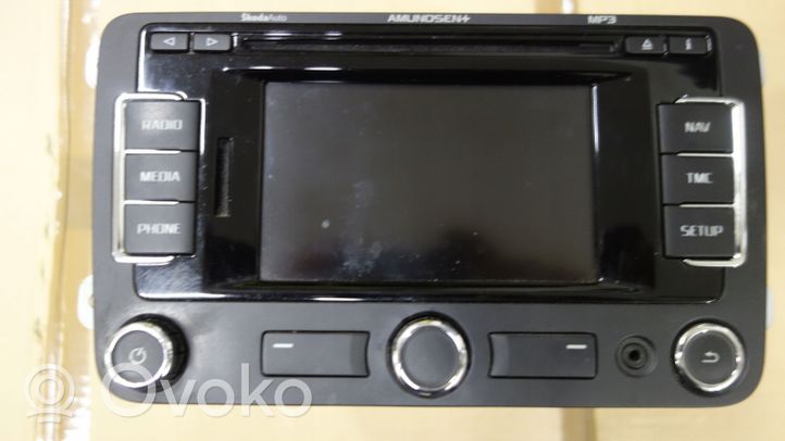 Skoda Fabia Mk2 (5J) Panel / Radioodtwarzacz CD/DVD/GPS 3T0035192E