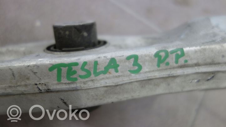 Tesla Model 3 Wahacz przedni 104434100D