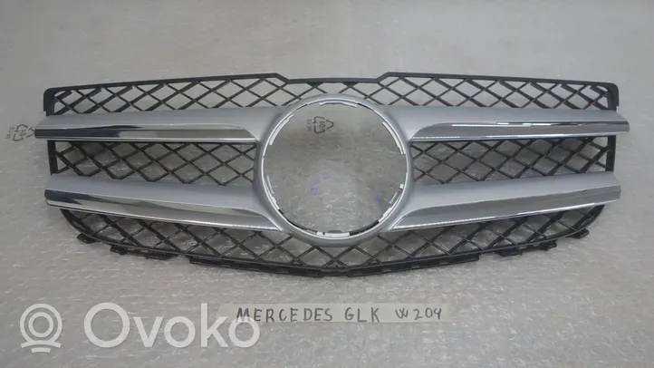 Mercedes-Benz GLK (X204) Grotelės priekinės A2048802783