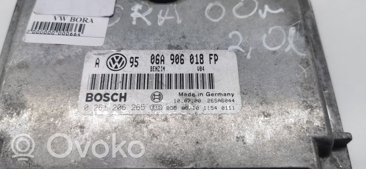 Volkswagen Bora Moottorin ohjainlaite/moduuli 0261206265