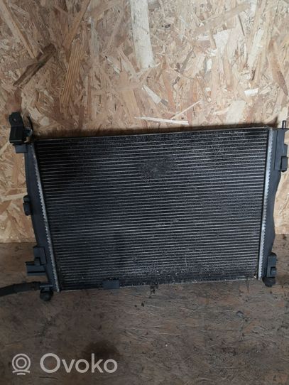 Nissan Qashqai Radiateur de refroidissement 