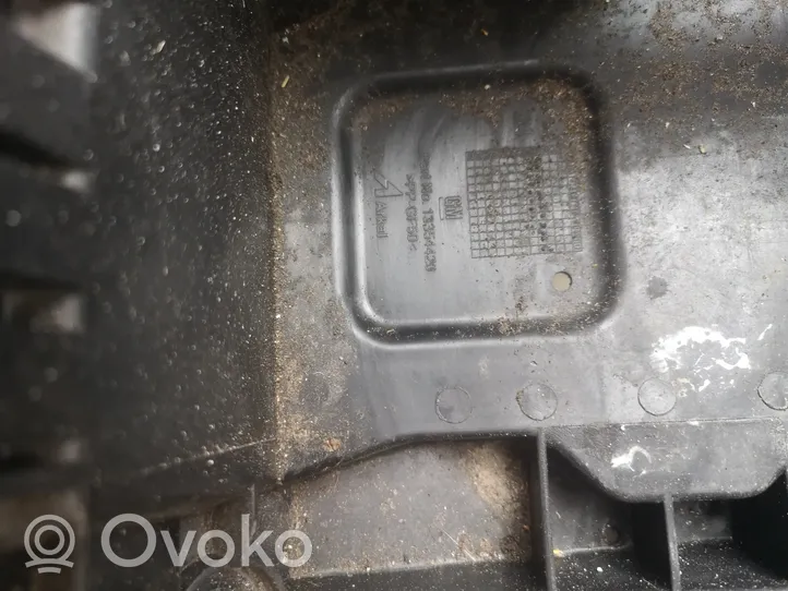 Opel Astra J Boîte de batterie 13354420