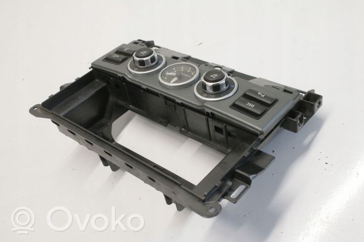 Land Rover Range Rover L322 Horloge YFB000092