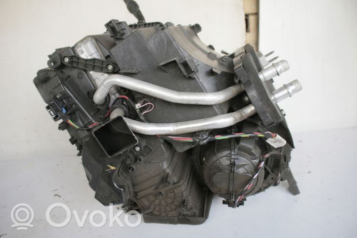 Opel Corsa F Sisälämmityksen ilmastoinnin korin kokoonpano 9829049380