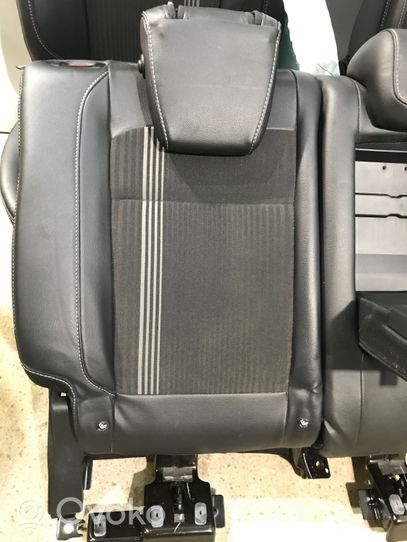 Ford Ecosport Seat set 