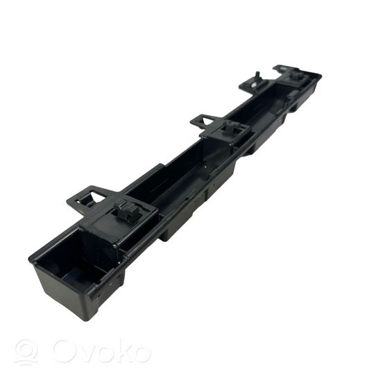 BMW 2 F22 F23 Listello di supporto del sottoporta 7268074