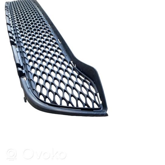 Dodge Durango Grille calandre supérieure de pare-chocs avant 68307807AB