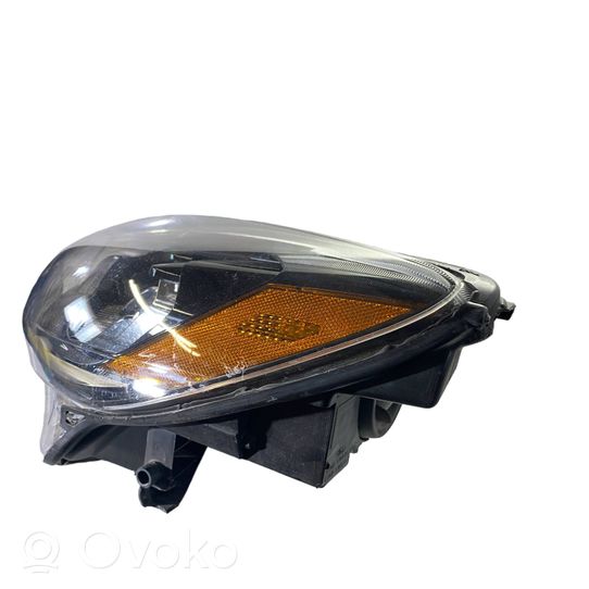 Ford Escape IV Faro/fanale LJ6B13W030BF