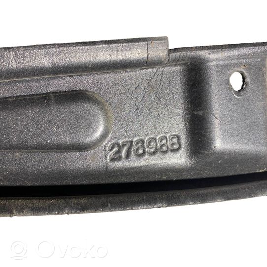 Chrysler 300C Supporto/guarnizione in poliuretano espanso del parafango 68043205A