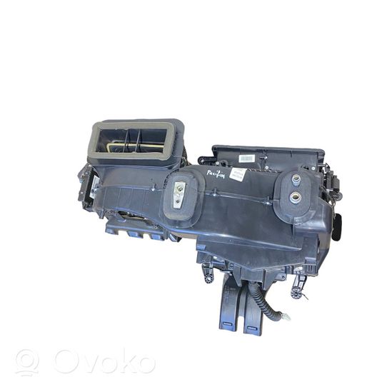 Chrysler Pacifica Salono oro mazgo komplektas 68216209AJ