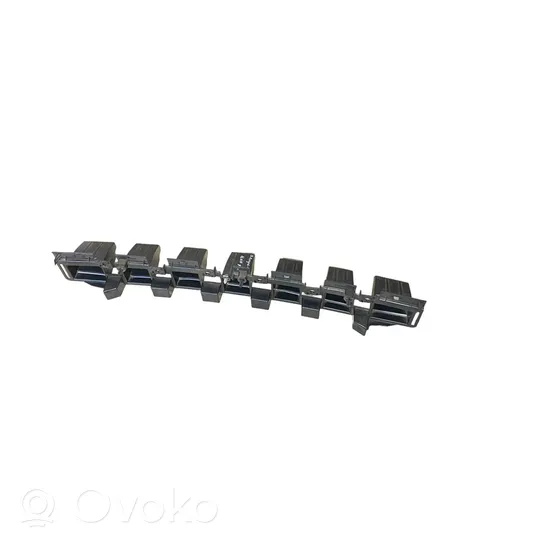 Ford Escape IV Support de pare-chocs arrière LJ6B17B861AXC