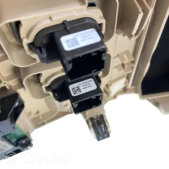 Ford Kuga III Éclairage lumière plafonnier avant LJ6BA519A58CA