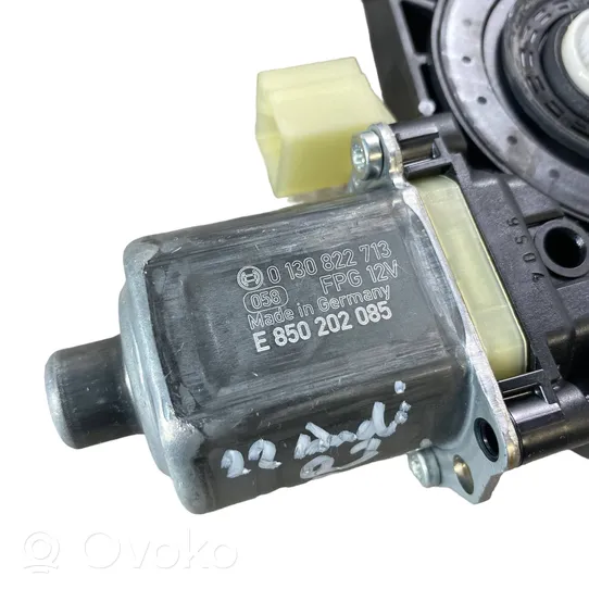 Audi Q3 F3 Galinis varikliukas langų pakėlėjo 5Q0959801