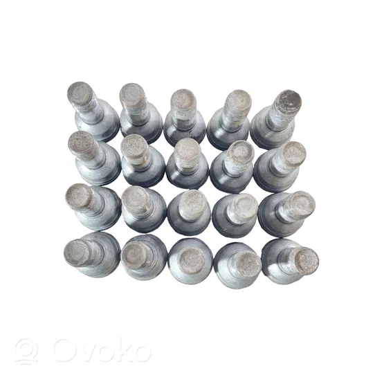 Audi Q3 F3 Nuts/bolts 