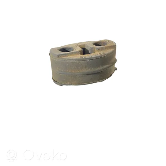 Chevrolet Camaro Staffa/supporto di montaggio della marmitta 25924159