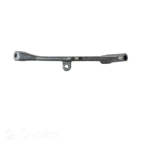 Audi Q3 F3 Muu moottoritilan osa 06L129723B