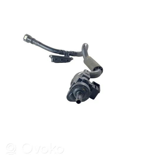 Audi Q3 F3 Vacuum valve 06M906517E