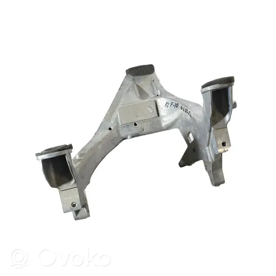 BMW 5 F10 F11 Staffa di montaggio della cremagliera dello sterzo 6140829