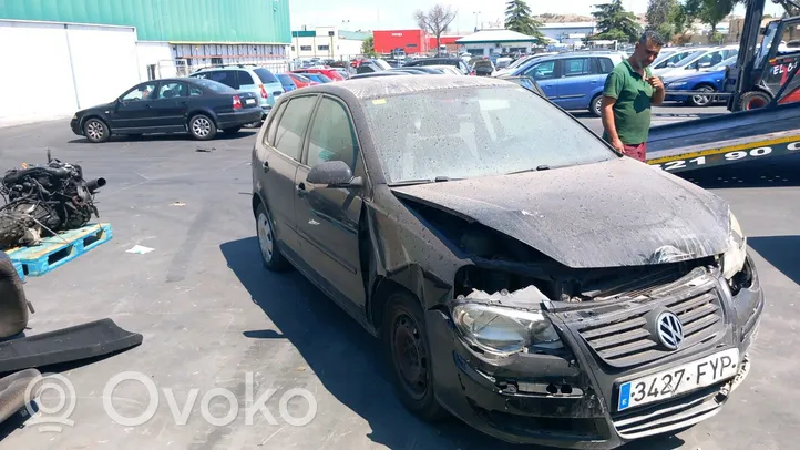 Volkswagen Polo IV 9N3 Mécanisme lève-vitre de porte arrière avec moteur 6Q4839461D