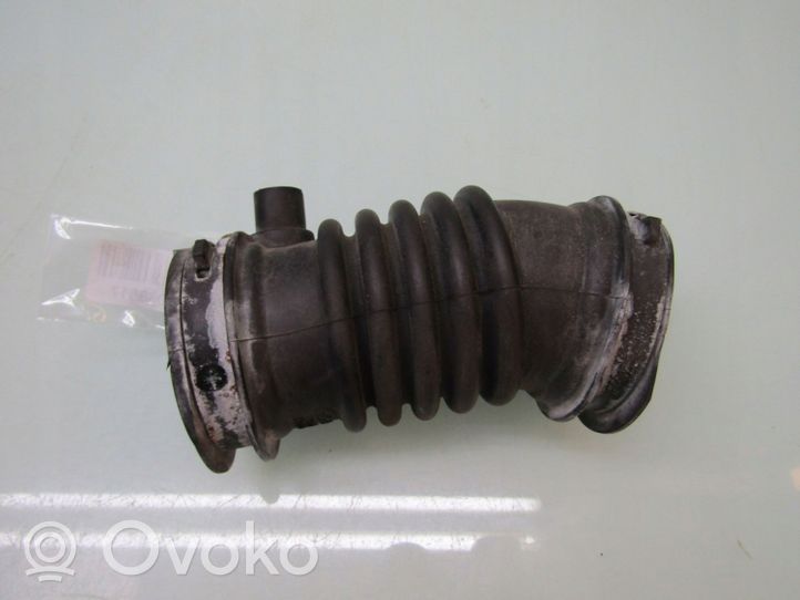 Mazda 2 Tube d'admission d'air P53T13221