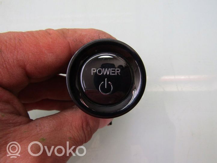 Honda Jazz IV GR Moottorin start-stop-painike/kytkin W210404J