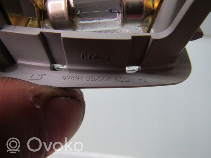 KIA Stonic Lampka podsufitki tylna 928913SXXX