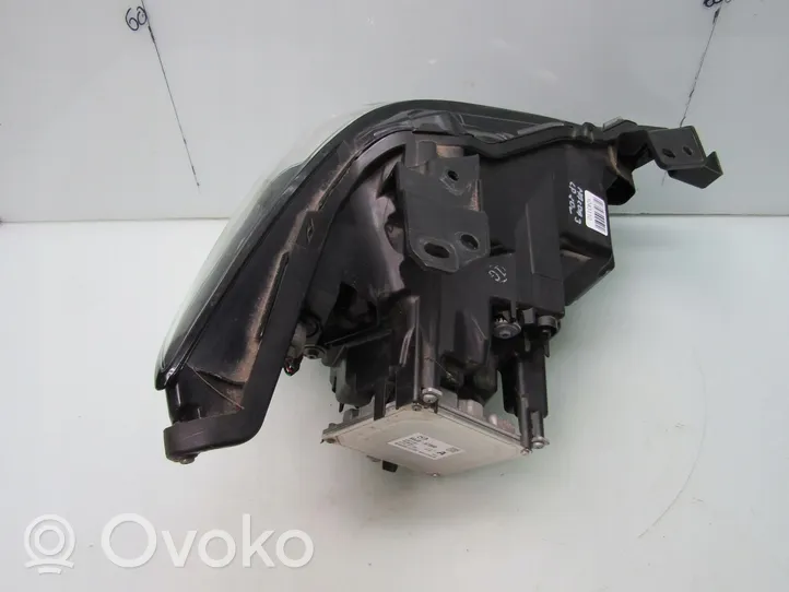 Mazda 3 Faro delantero/faro principal BCJH51040