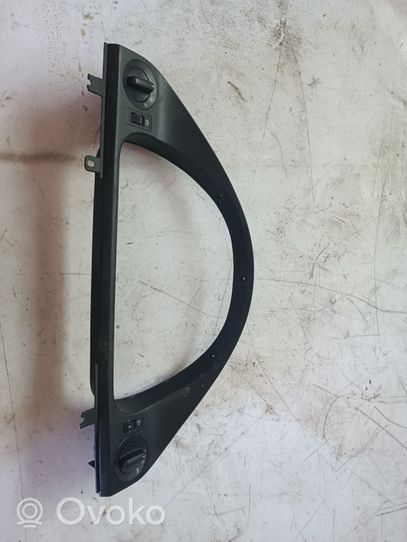 BMW 5 E39 Moldura del panel 8159735