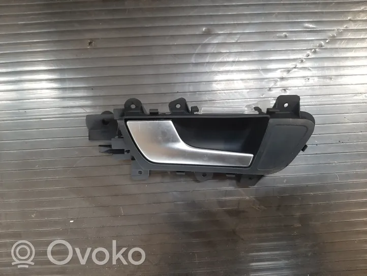 Audi A4 S4 B8 8K Klamka wewnętrzna drzwi przednich 8K0837019