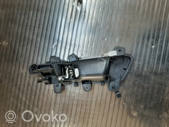 Audi A4 S4 B8 8K Klamka wewnętrzna drzwi tylnych 8K0839020