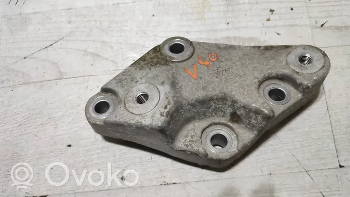 Volvo V40 Supporto di montaggio scatola del cambio 31430271