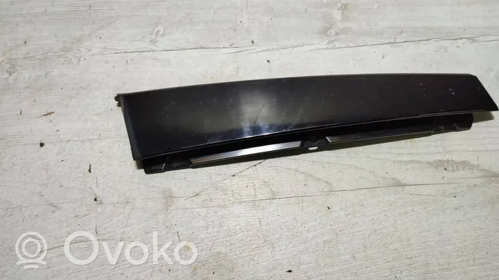 Volvo V40 Takaoven lista (muoto) 31391185