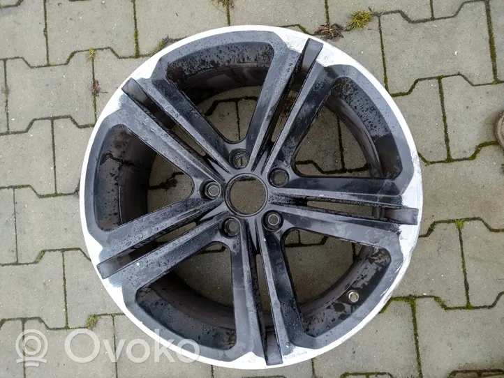 Volkswagen Scirocco R18 alloy rim 