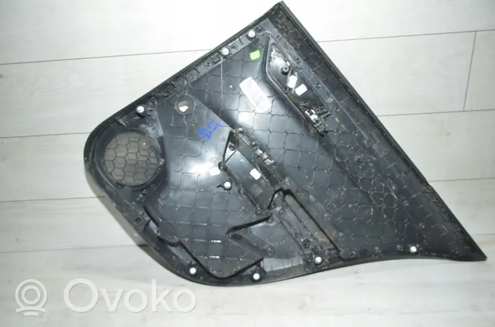 Skoda Fabia Mk3 (NJ) Takaoven verhoilu 6V6867023B