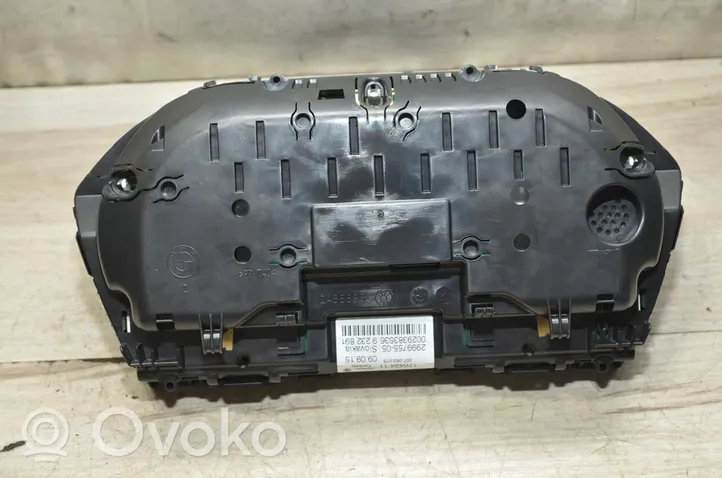 BMW 2 F45 Spidometrs (instrumentu panelī) 1388801