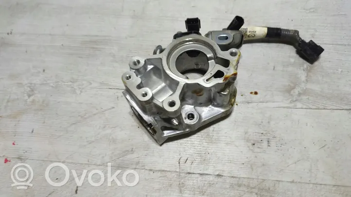 Mazda 2 Supporto della pompa del carburante KC9EK5458