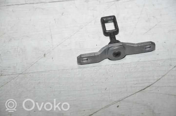 Volkswagen Touareg I Rear glass lock/latch 7L6845137B