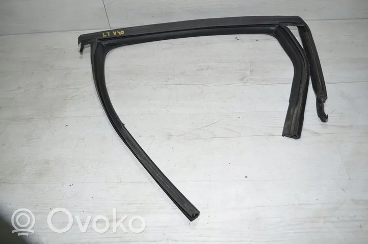 Volvo V40 Joint / vitre de porte arrière 31278541