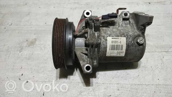 Dacia Duster Compressore aria condizionata (A/C) (pompa) 8201025121B