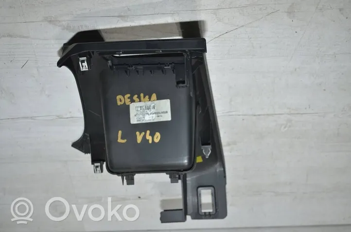 Volvo V40 Garniture panneau inférieur de tableau de bord 0205113306