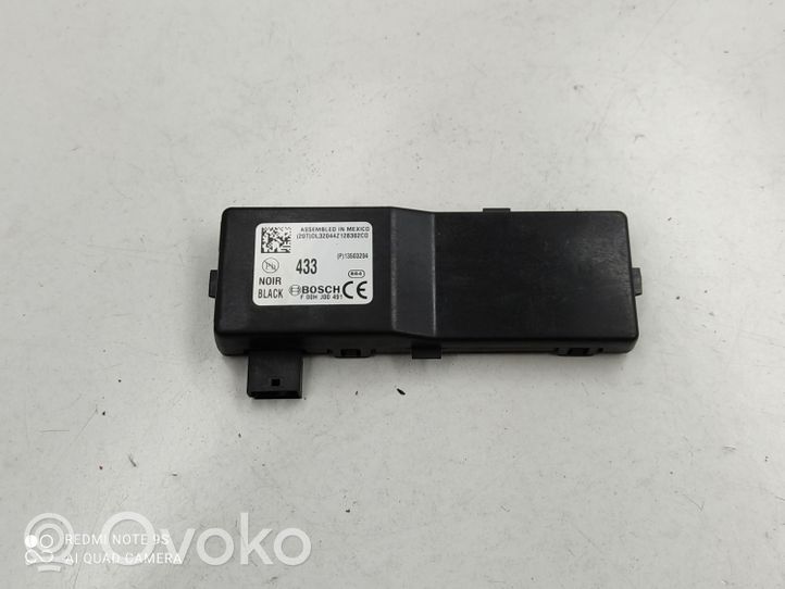 Opel Insignia A Interjero komforto antena 13503204