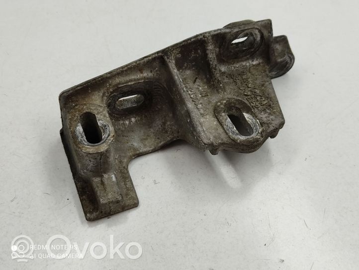 Seat Alhambra (Mk1) Engine mounting bracket 7M3199600A