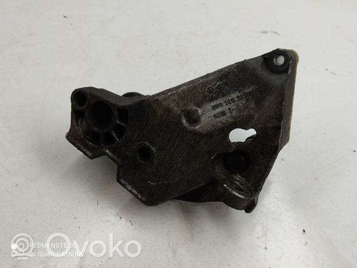 Volkswagen Golf IV Support, suspension du moteur 038199207