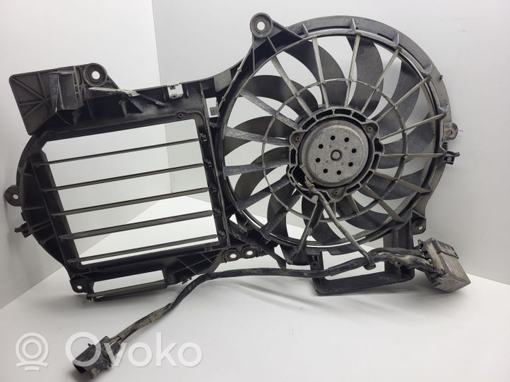 Audi A6 S6 C6 4F Ventilatore di raffreddamento elettrico del radiatore 4F0121003