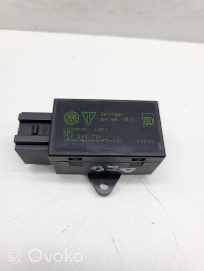 Volkswagen Touareg I Seat heating relay 7L0959772