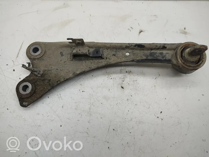 Toyota Avensis T270 Rear upper control arm/wishbone 