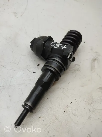 Volkswagen PASSAT B5.5 Injecteur de carburant 